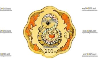 Золотая монета 200 баней Китая Год Змеи
